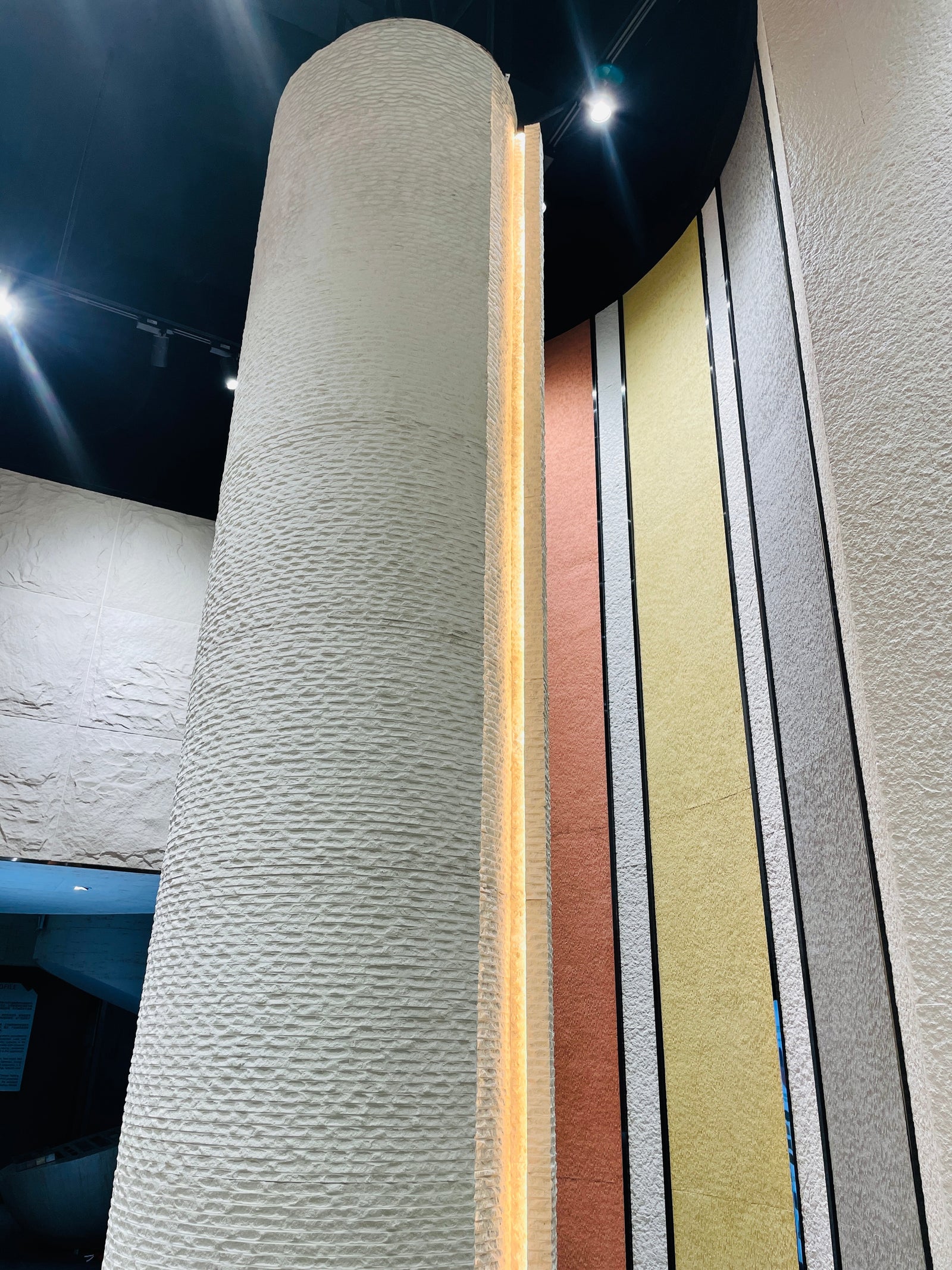 MAISON FLEXISTONE Linear Stone Wall Cladding (White) 600x2400mm (1.44s