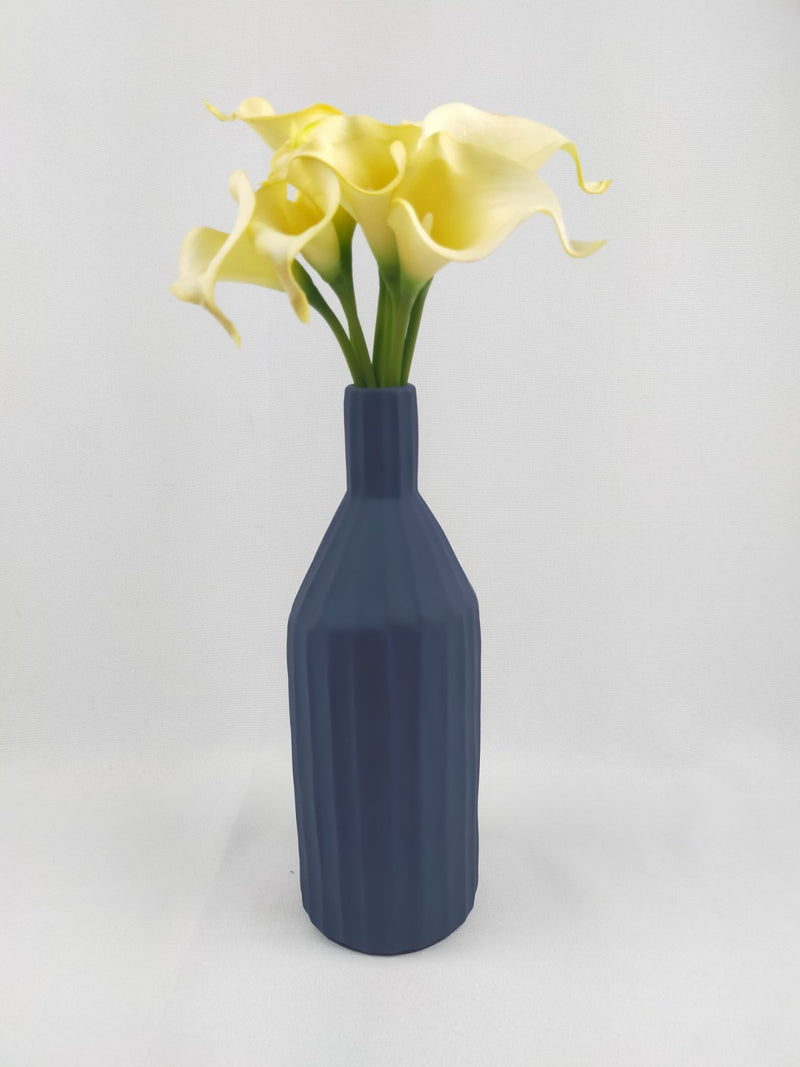 Azure Vase (indigo)